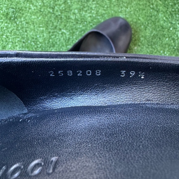 Gucci MaryJane Signature Silver Logo Women’s Black Heels - Picture 10 of 14